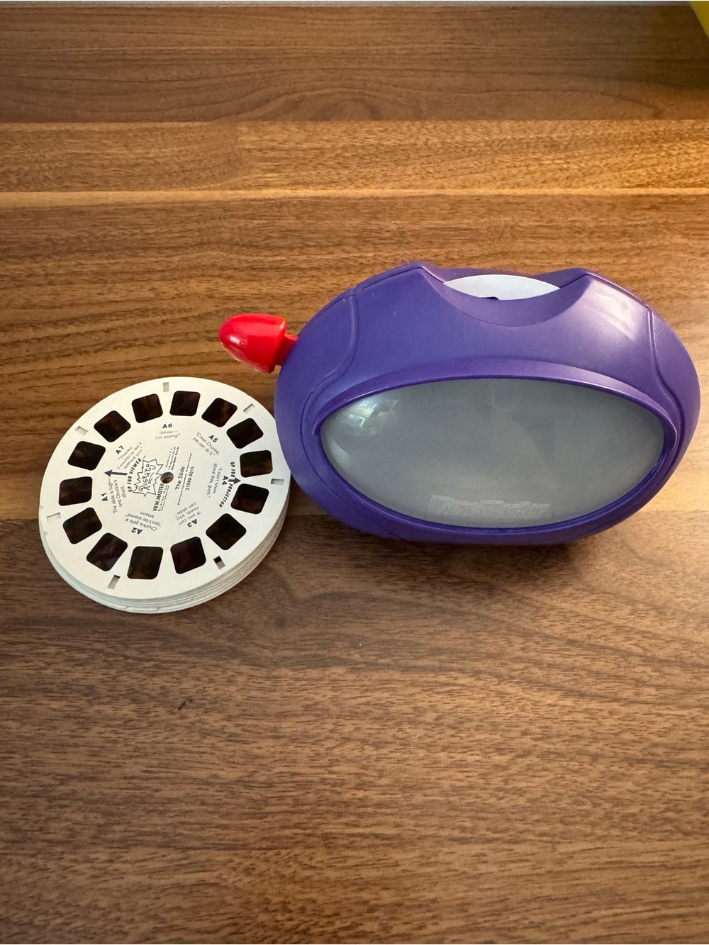 Purple Retro Kids View-Master Style Viewer with Reels - 1998